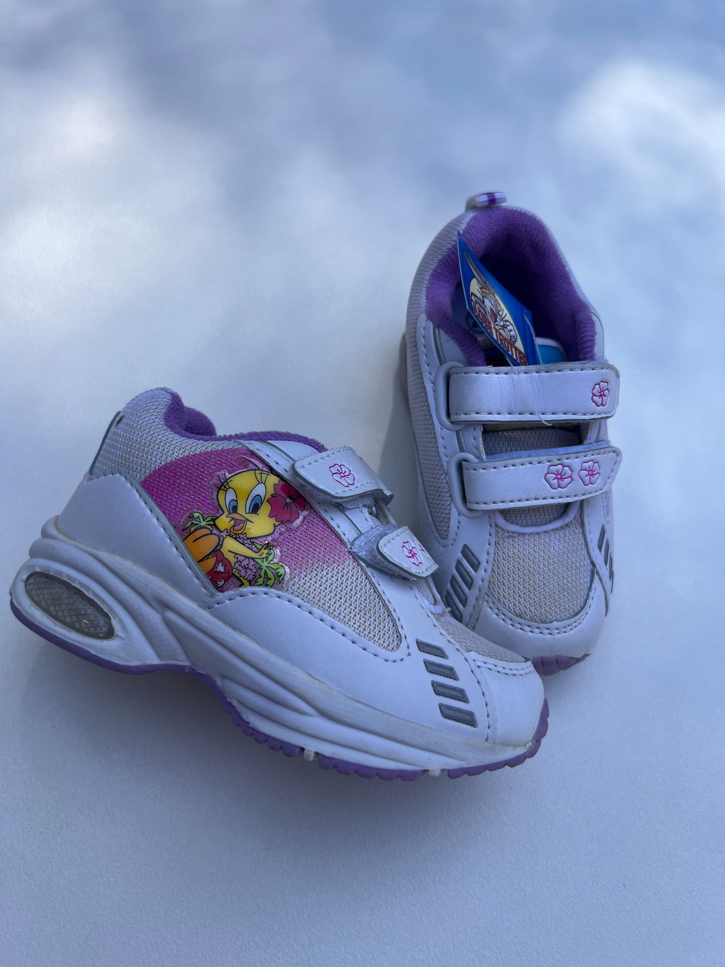 Looney Tunes Shoes 24 / 8c