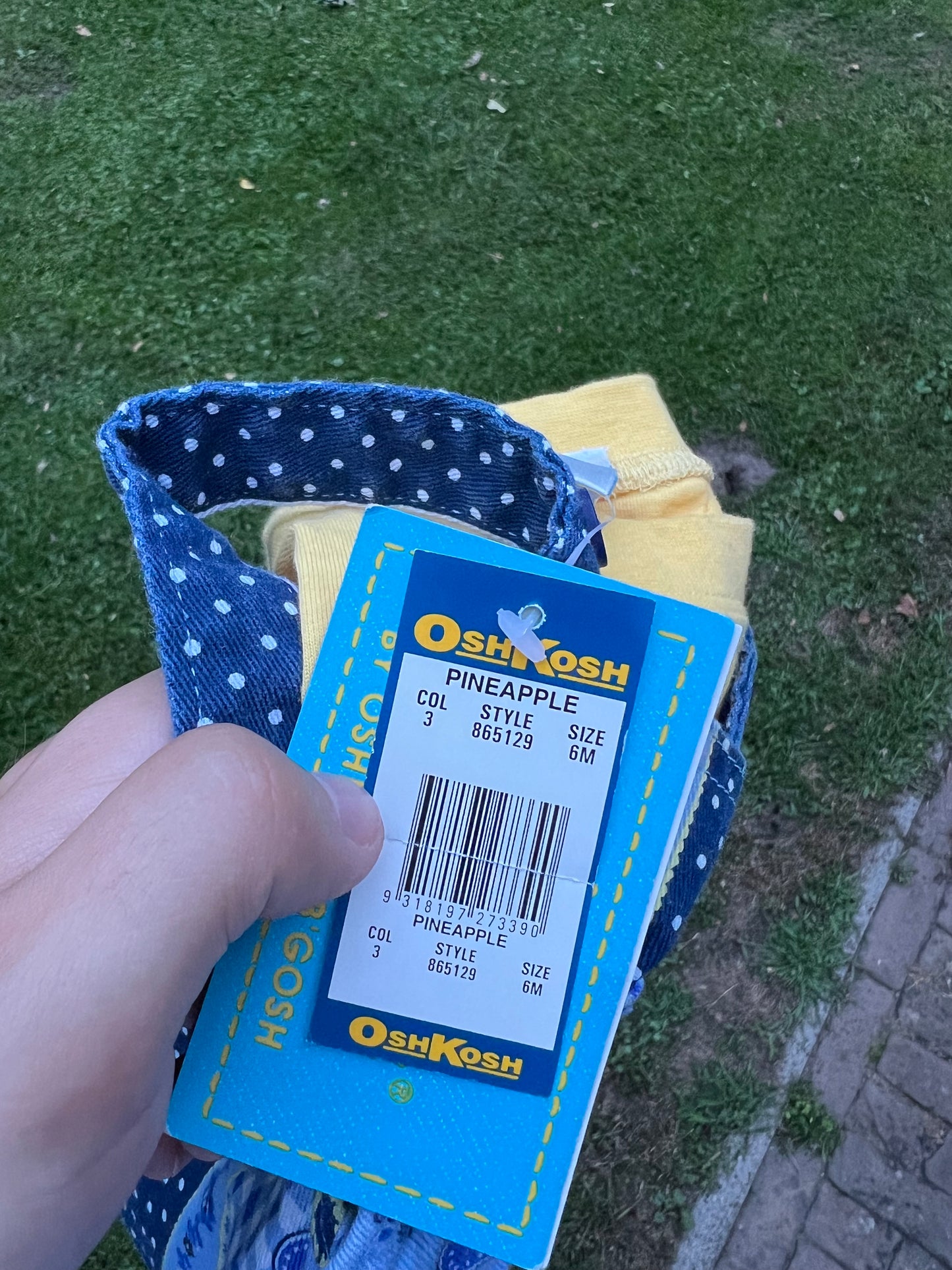 Oshkosh Bubble 6-9M (SOLD)