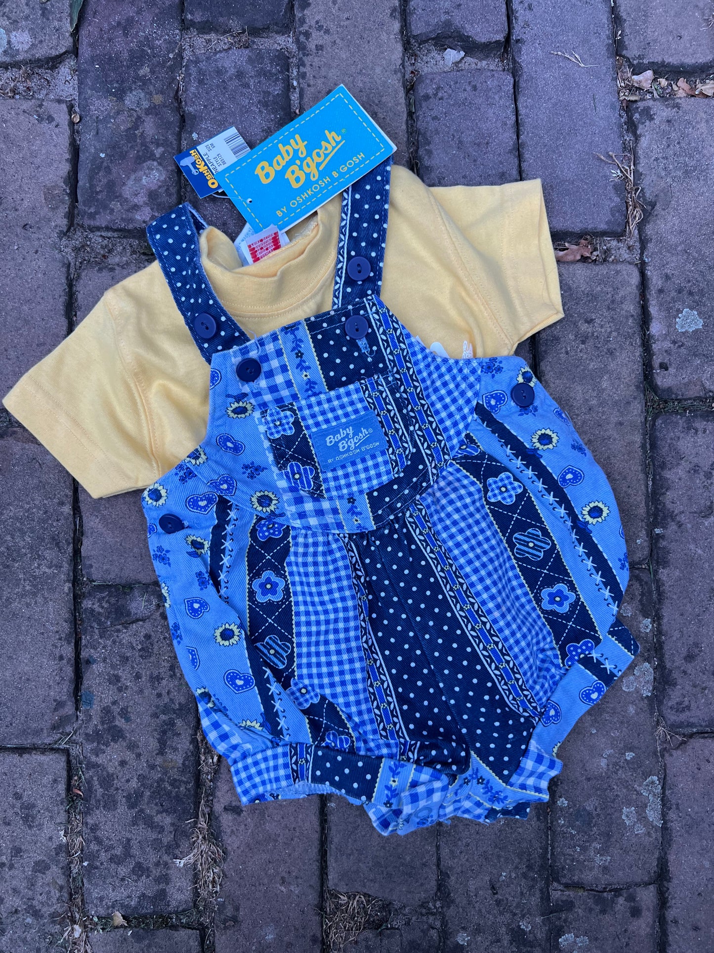 Oshkosh Bubble 6-9M (SOLD)